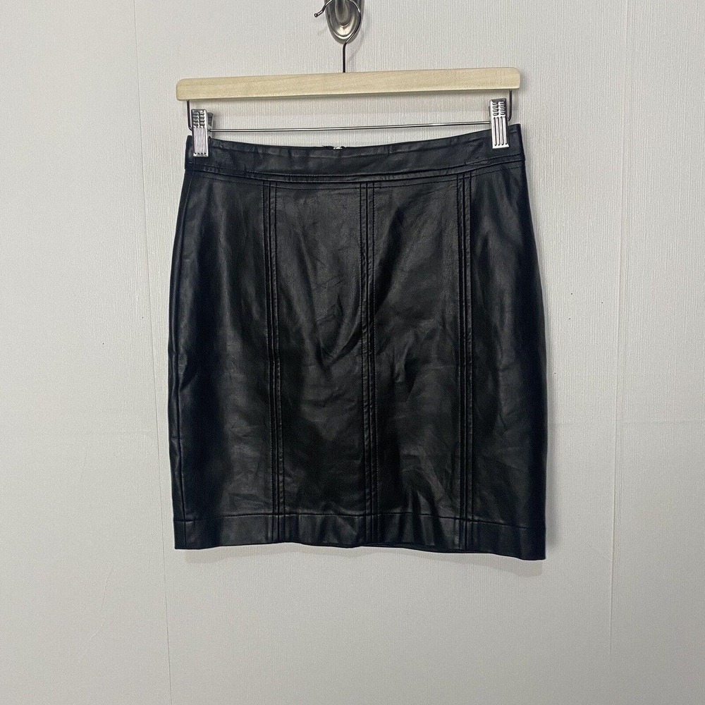 Marine Layer Women’s Faux Leather Pencil skirt Slimming Black Size Small.